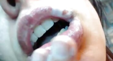 truyen sex 18+ Một cô gái nga có mối quan sex lon mup hệ với một Người Tây ban nha ở nước ngoài.